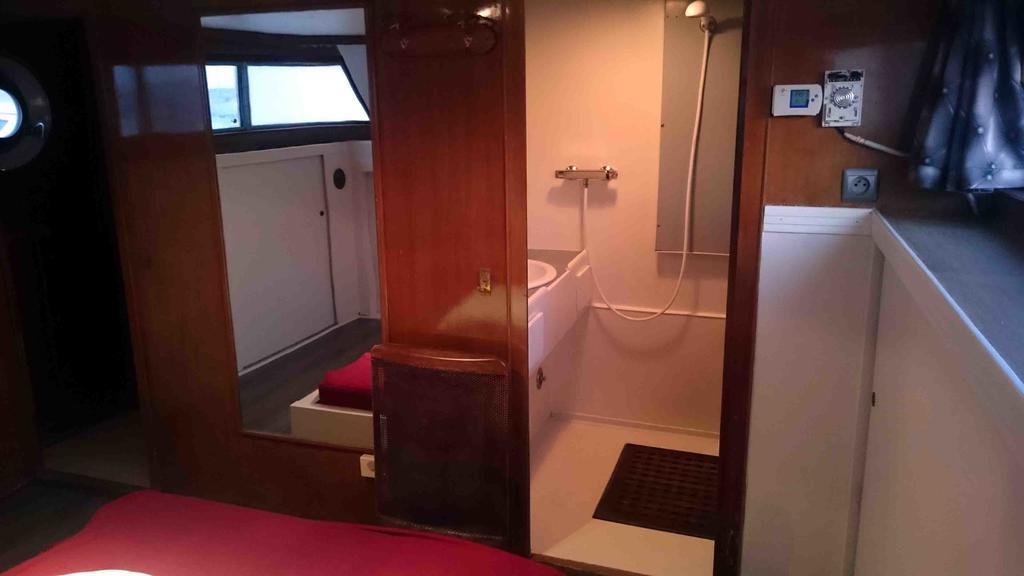 Yacht Bateau Moteur Benetti 19M Hotel Sete Luaran gambar