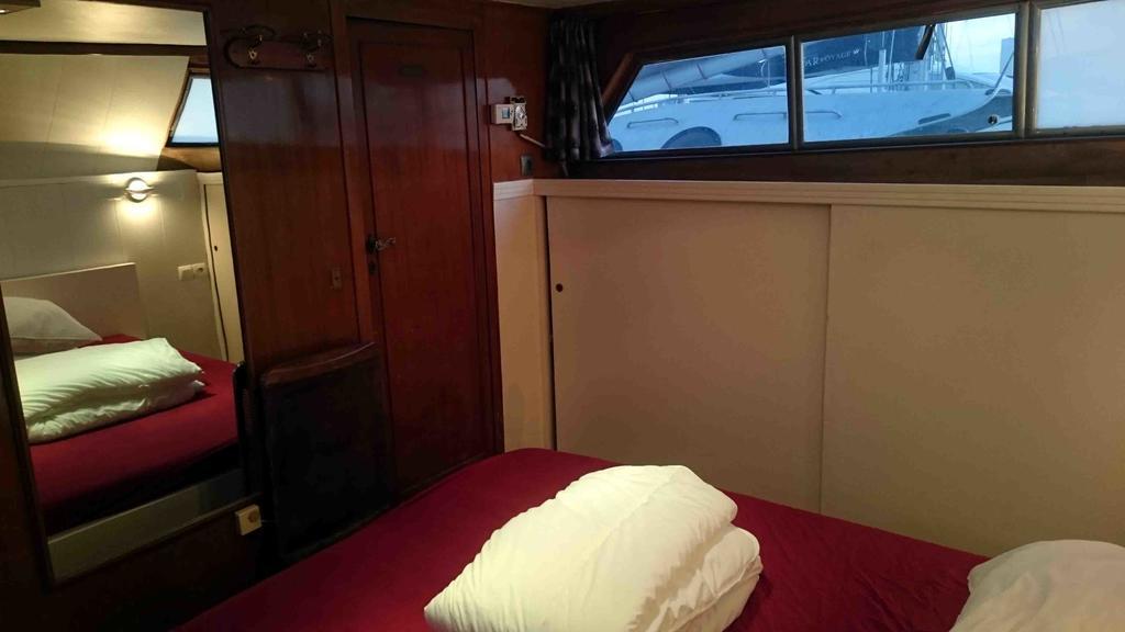 Yacht Bateau Moteur Benetti 19M Hotel Sete Luaran gambar