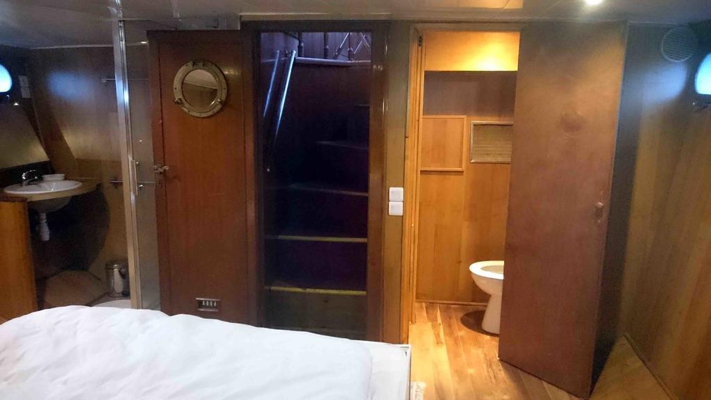Yacht Bateau Moteur Benetti 19M Hotel Sete Luaran gambar
