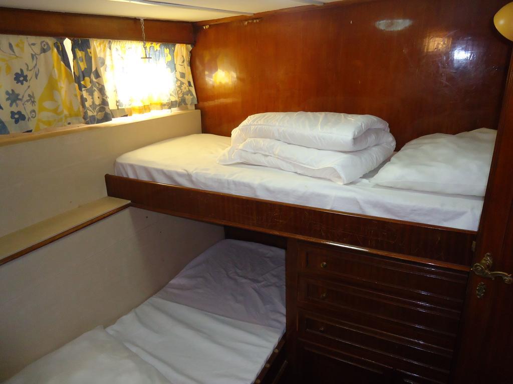 Yacht Bateau Moteur Benetti 19M Hotel Sete Luaran gambar